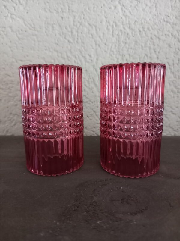 Waxinelichthouder, hoger model, van geribbeld glas